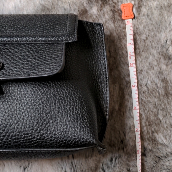 Perfect Danielle Nicole Leather Convertible Purse - Picture 8 of 14